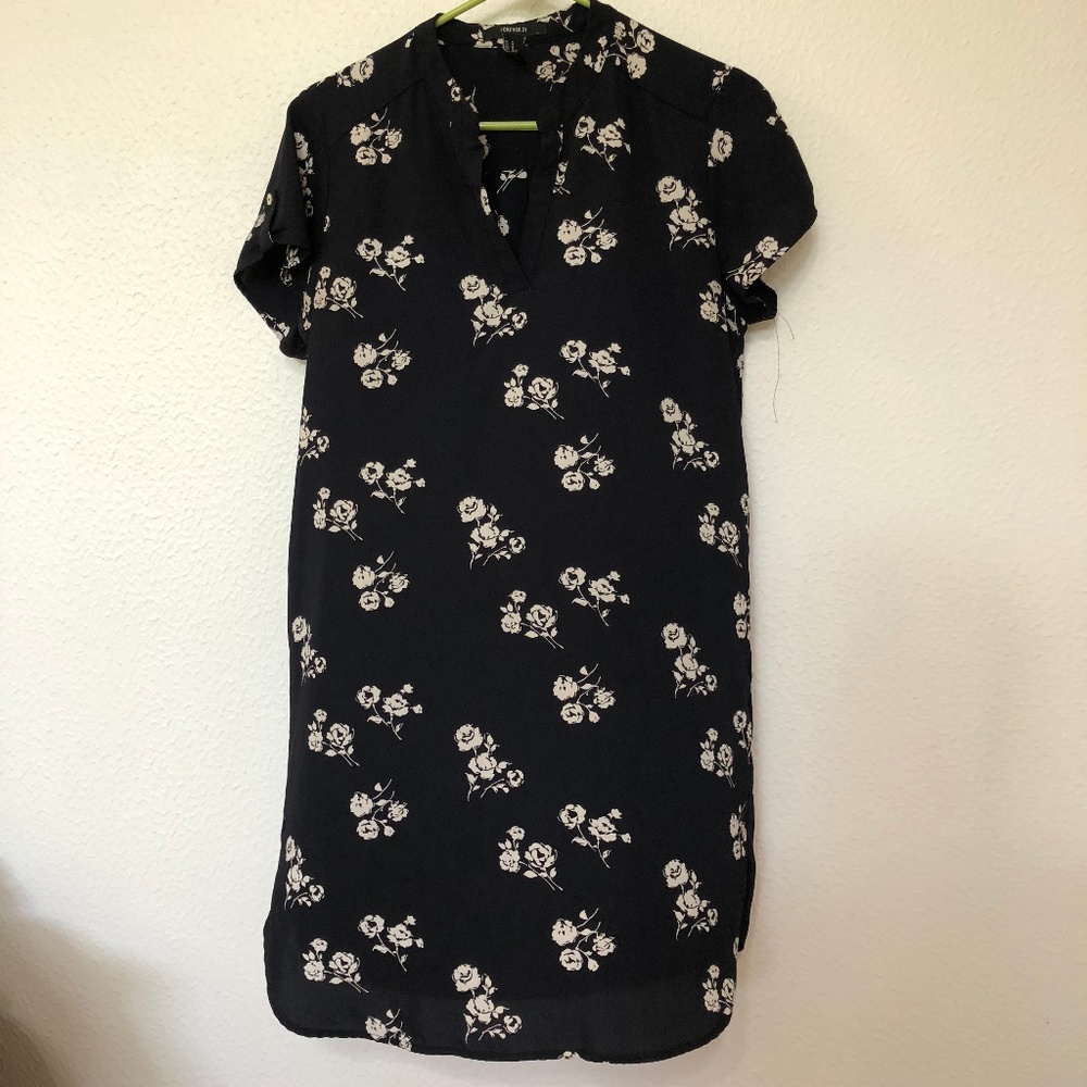 Forever 21 Navy Floral Print Shift Dress M